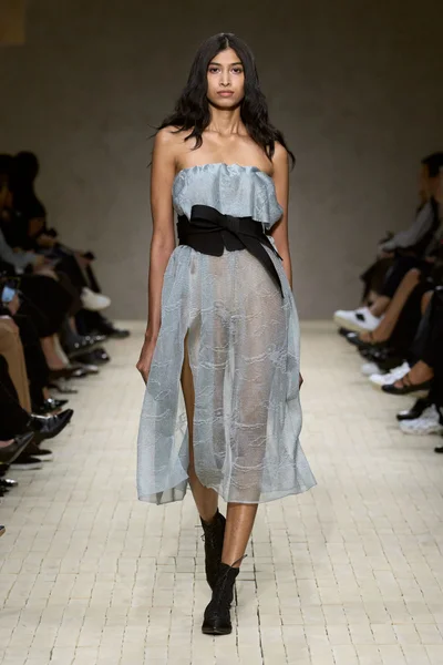 Look 69
